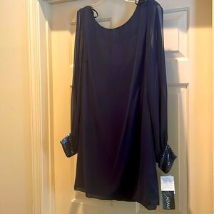 Stunning NWT Betsy and Adam size 14 dress with sequin detail